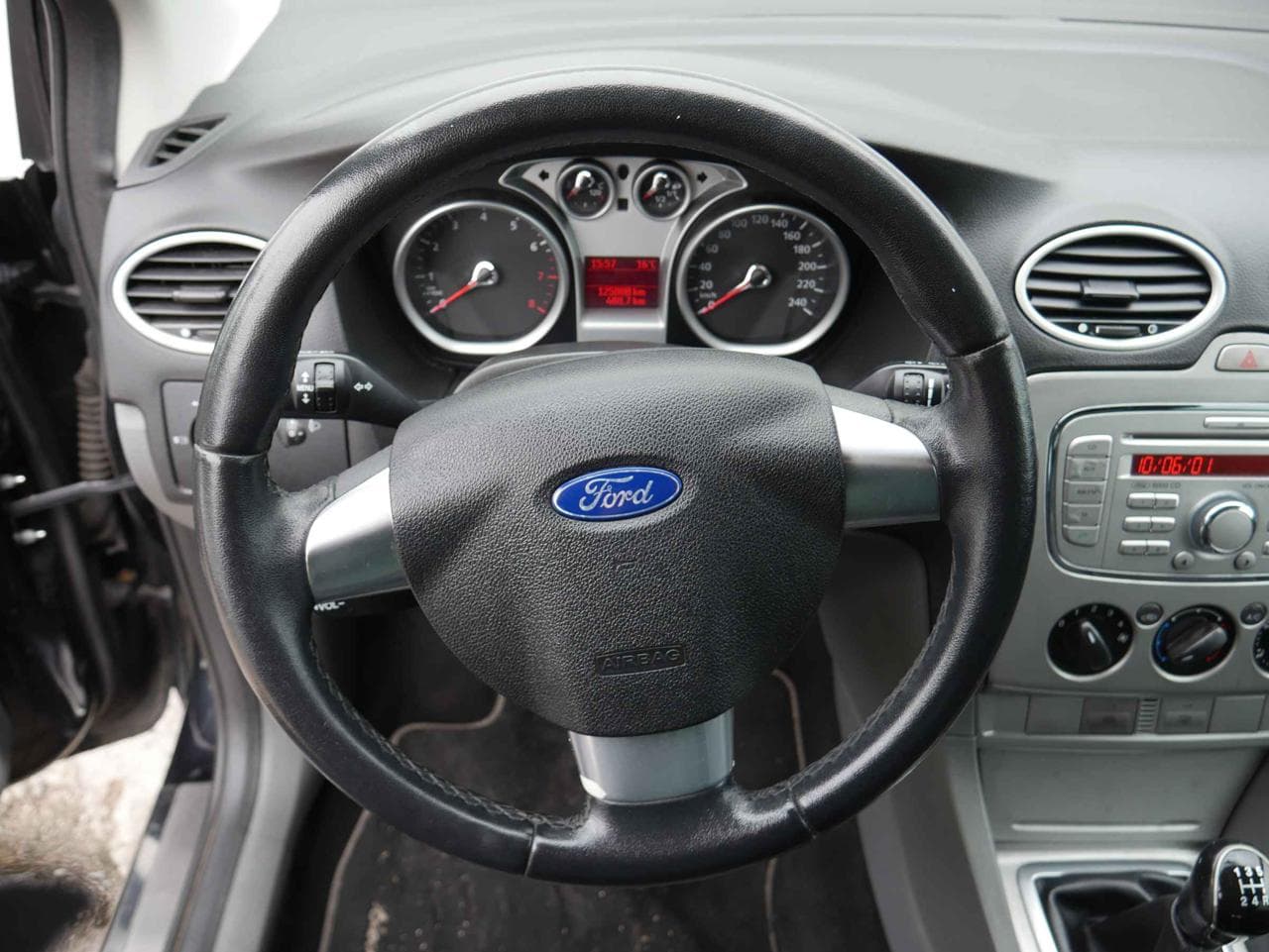 2009 Ford FOCUS - 14