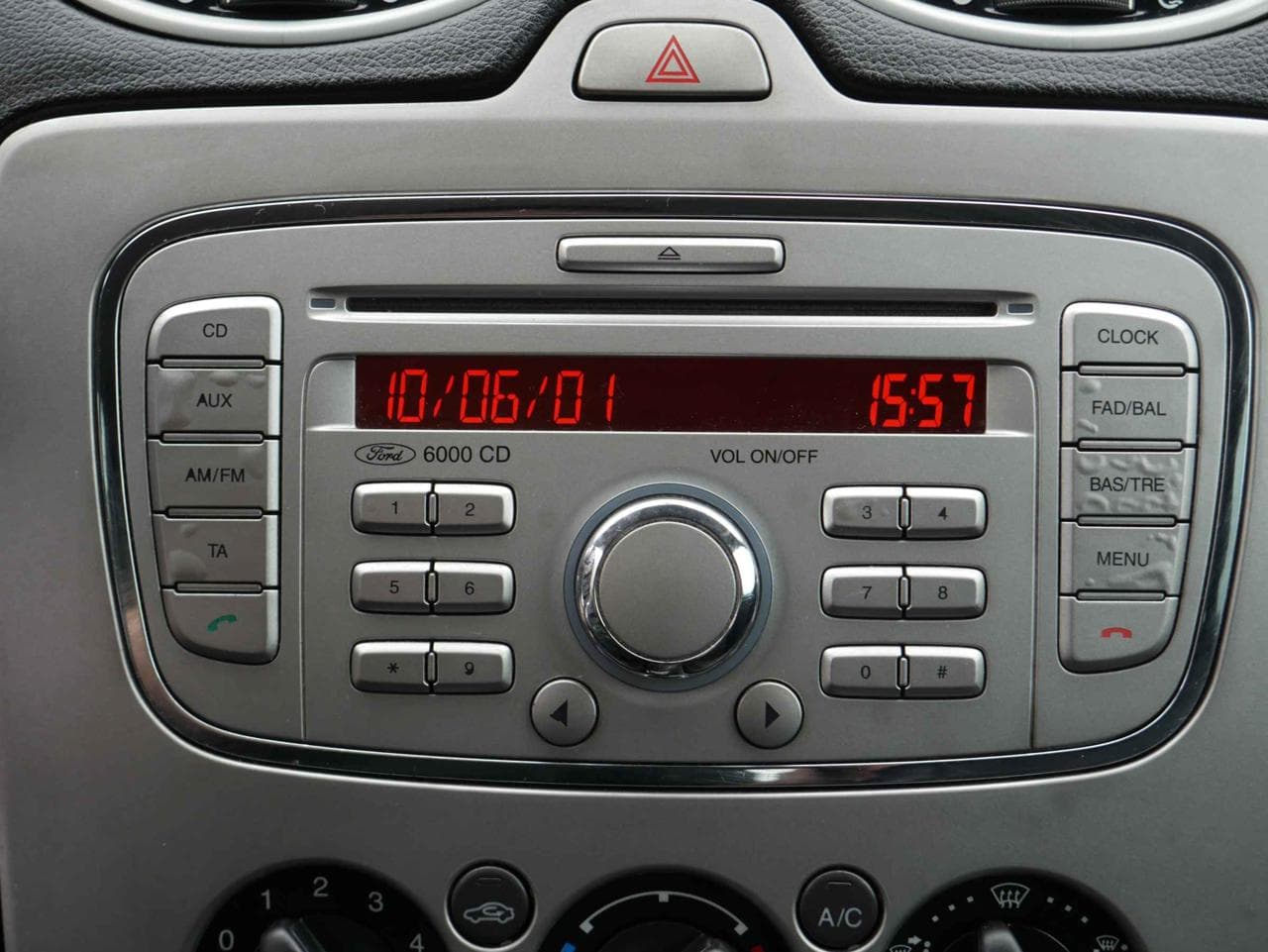 2009 Ford FOCUS - 12