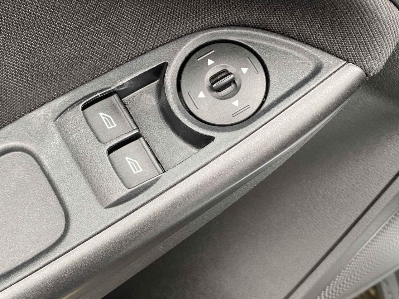 2020 Ford FOCUS - 11