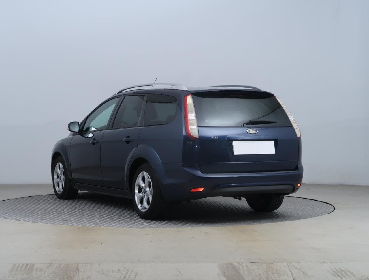 2010 Ford FOCUS - 5
