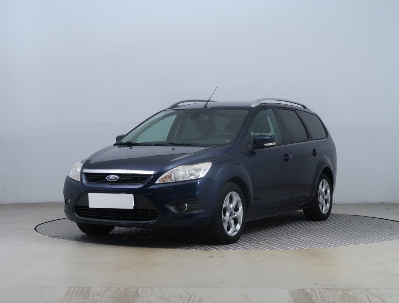2010 Ford FOCUS - 3