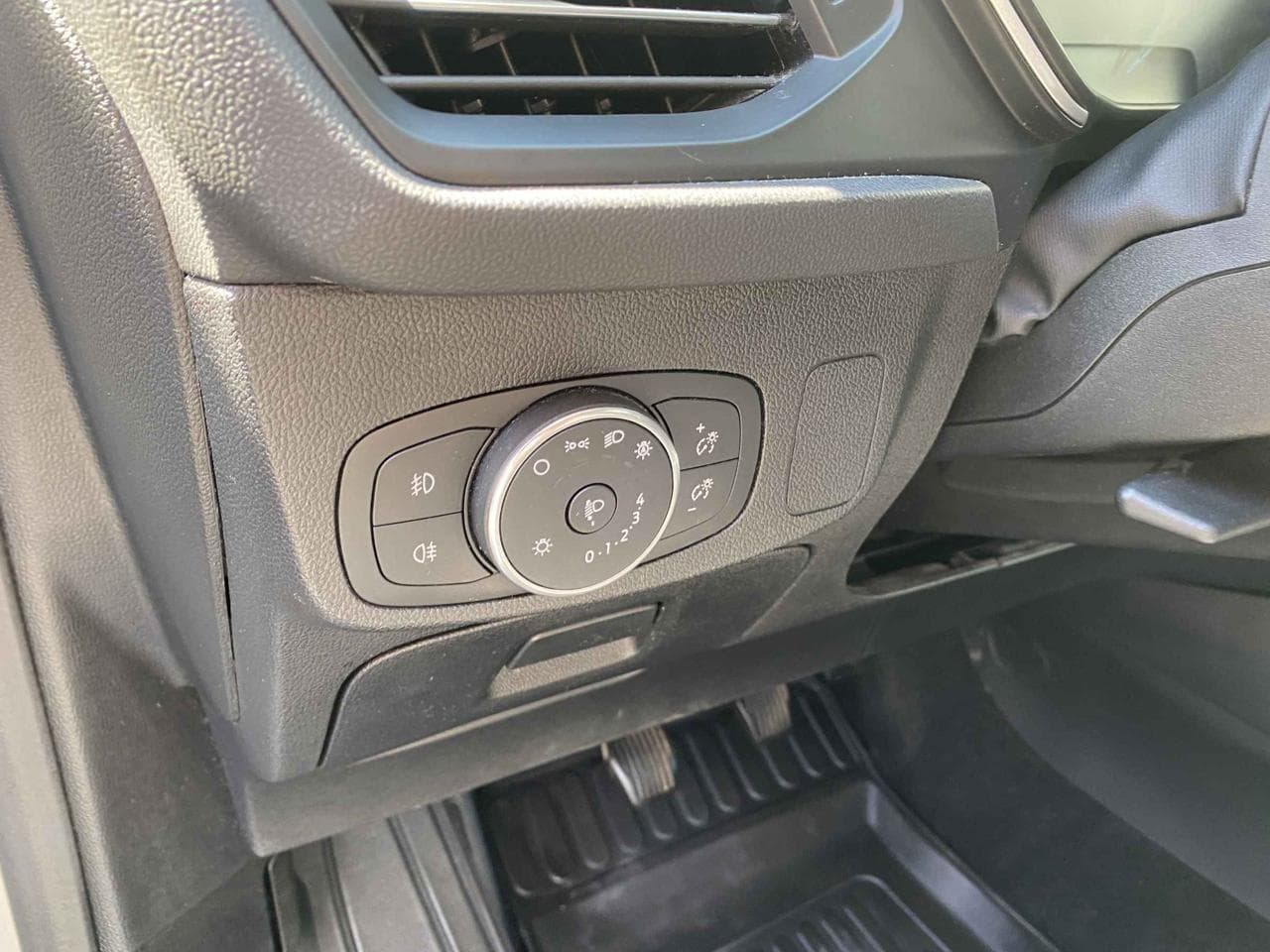 2018 Ford FOCUS - 15