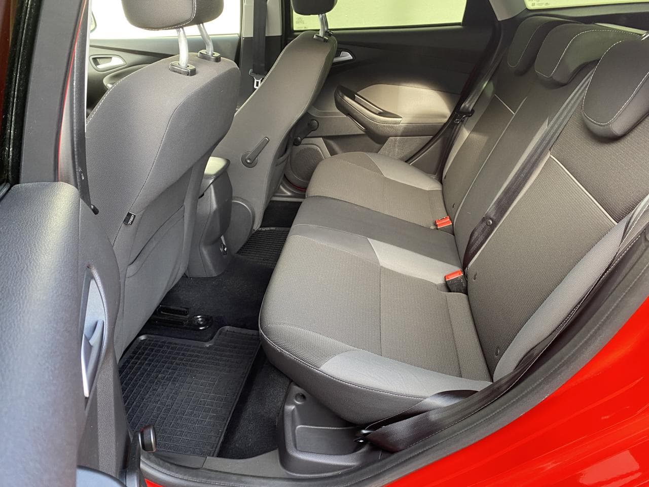 2014 Ford FOCUS - 11