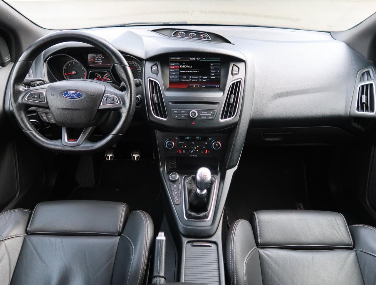 2015 Ford FOCUS - 10