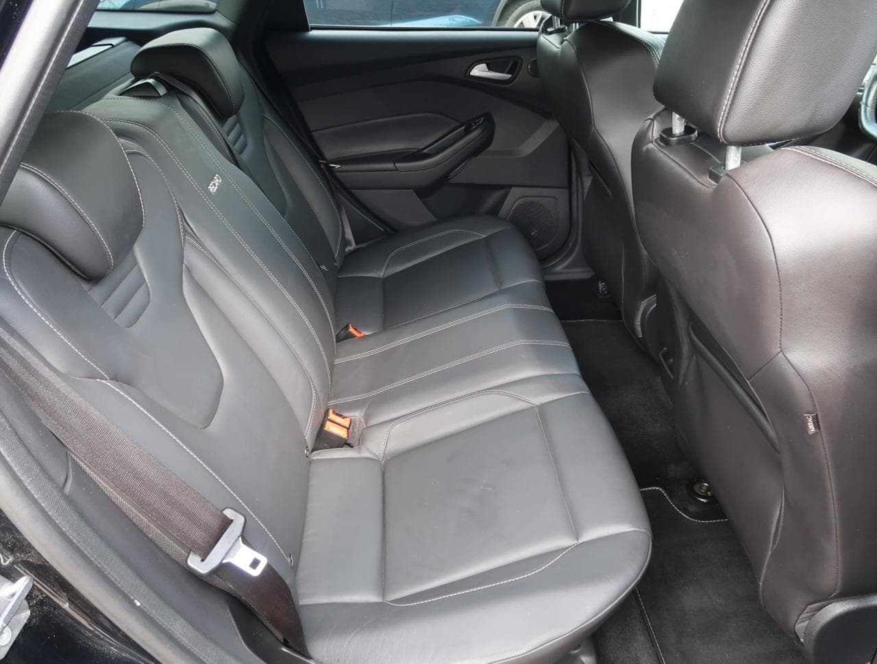 2015 Ford FOCUS - 13