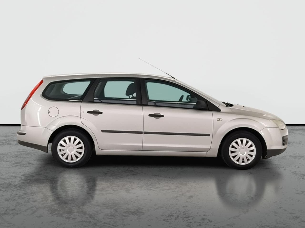 2005 Ford FOCUS - 8