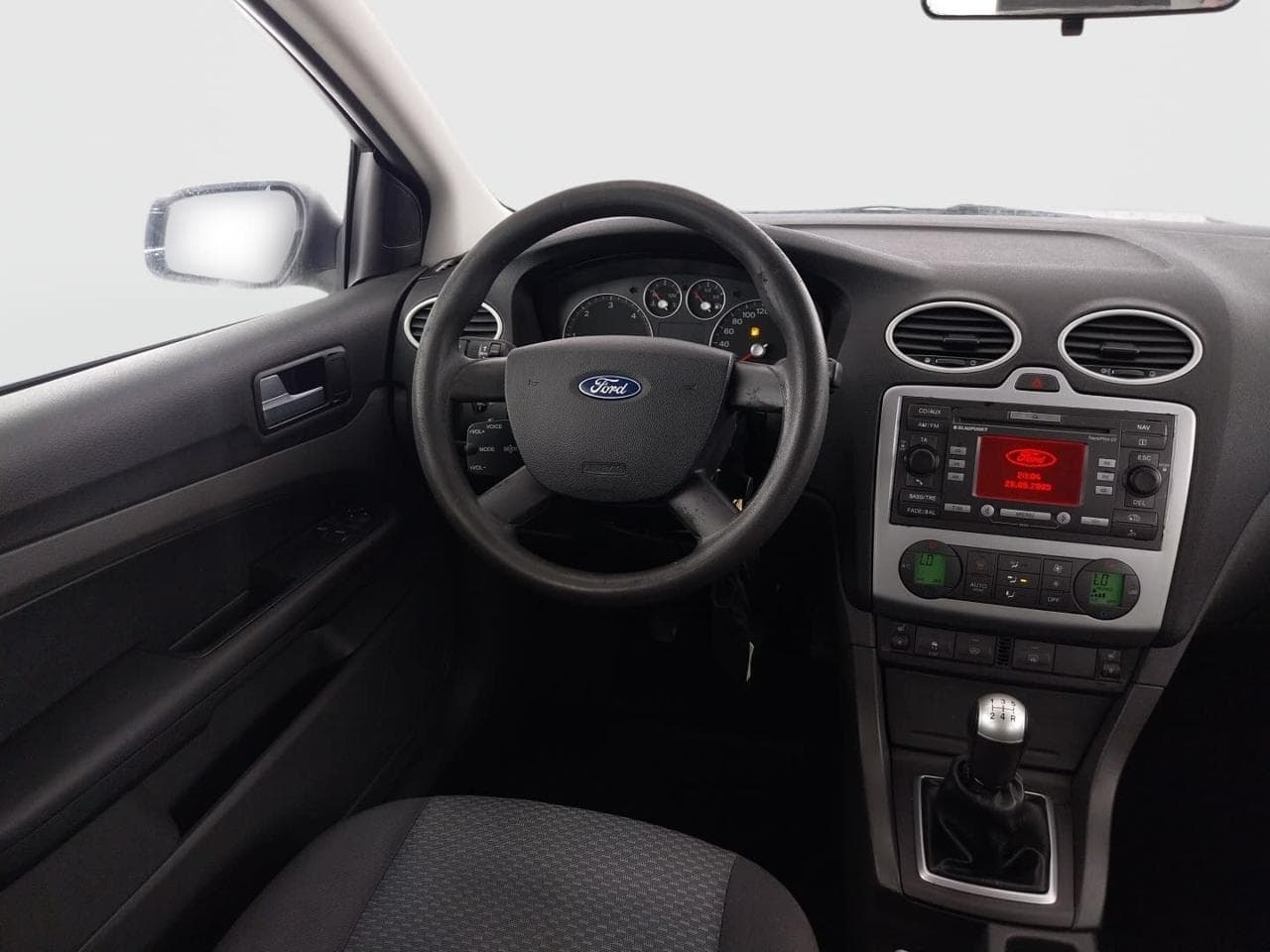 2005 Ford FOCUS - 9