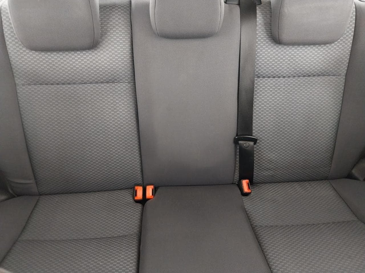 2005 Ford FOCUS - 14