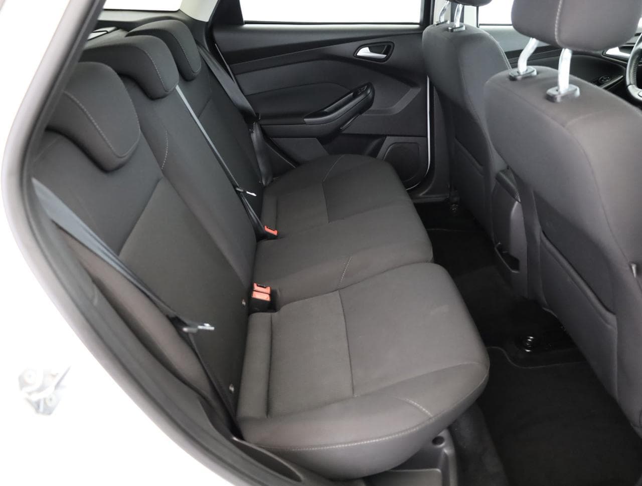 2016 Ford FOCUS - 11