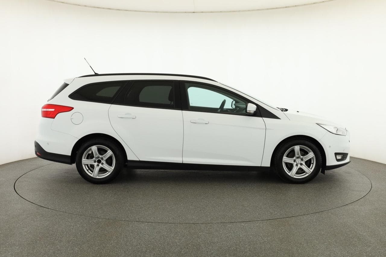 2016 Ford FOCUS - 8