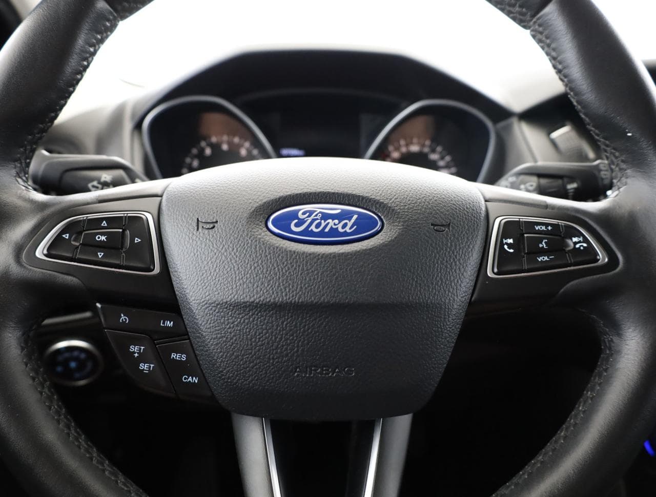 2016 Ford FOCUS - 14