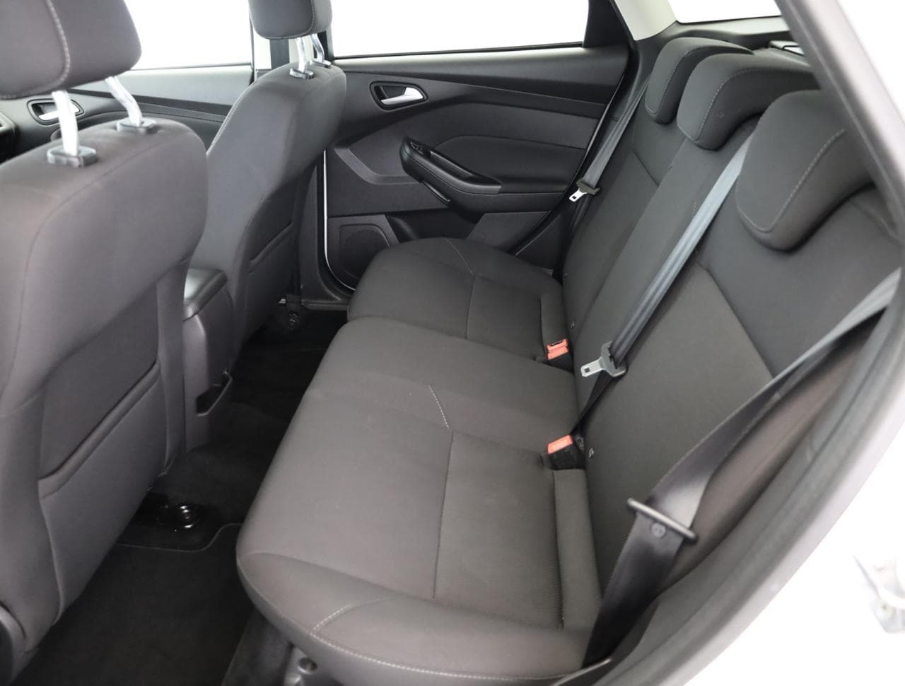 2016 Ford FOCUS - 12