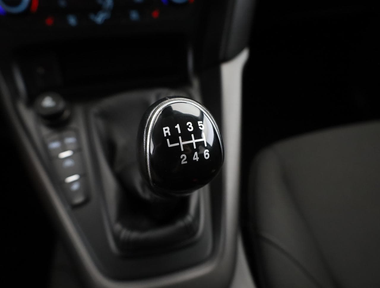 2016 Ford FOCUS - 17
