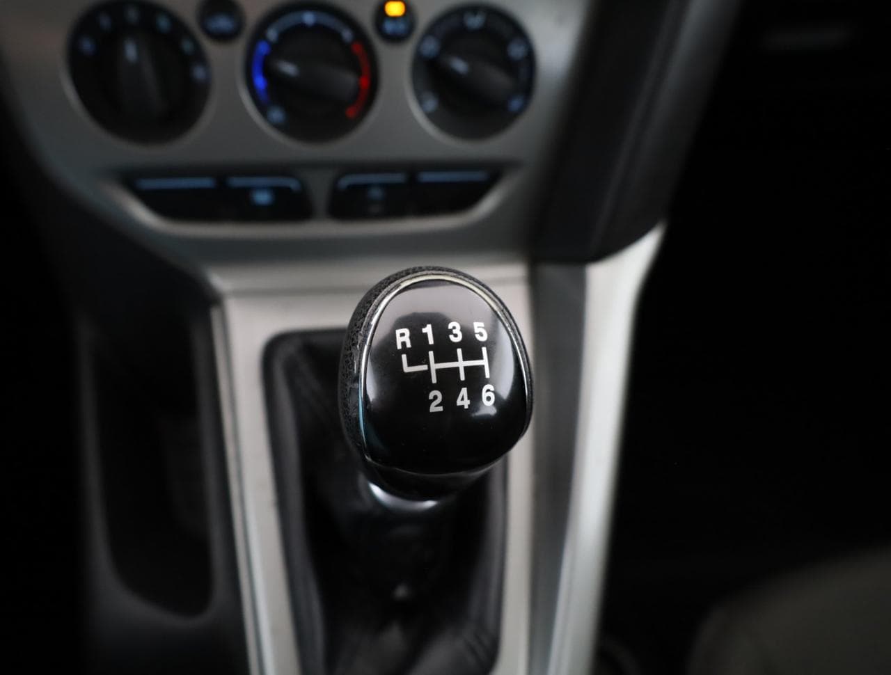 2011 Ford FOCUS - 19