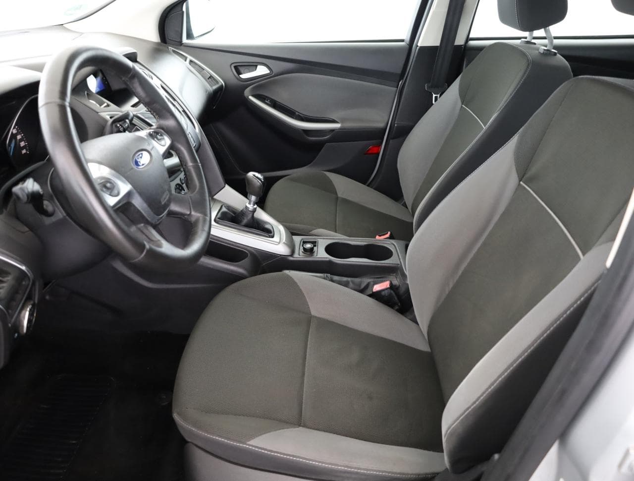 2011 Ford FOCUS - 13
