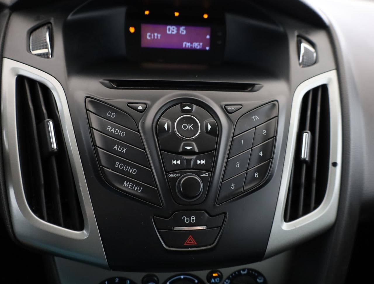 2011 Ford FOCUS - 17