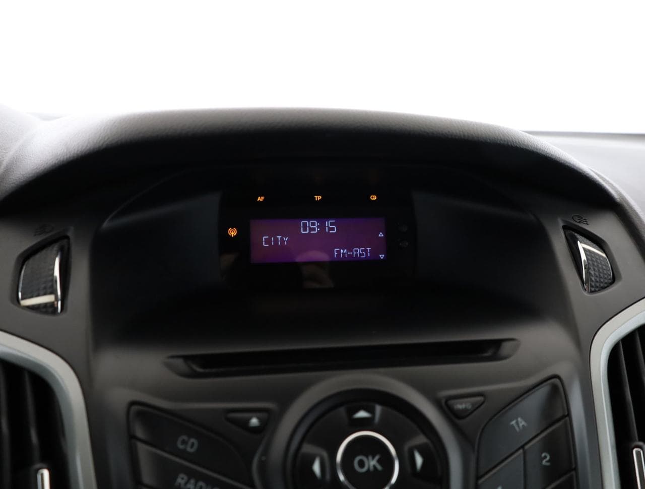 2011 Ford FOCUS - 18