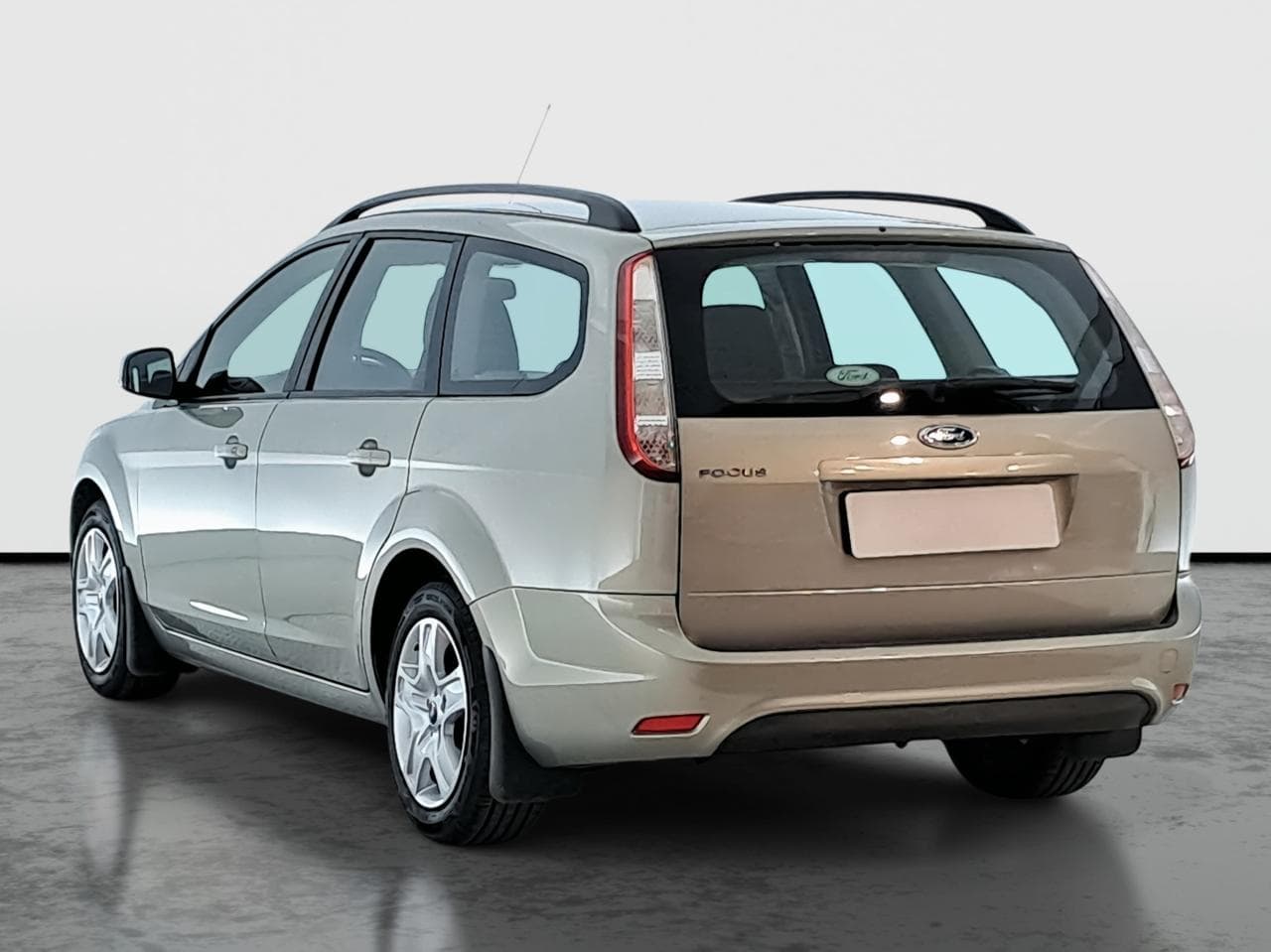 2010 Ford FOCUS - 5