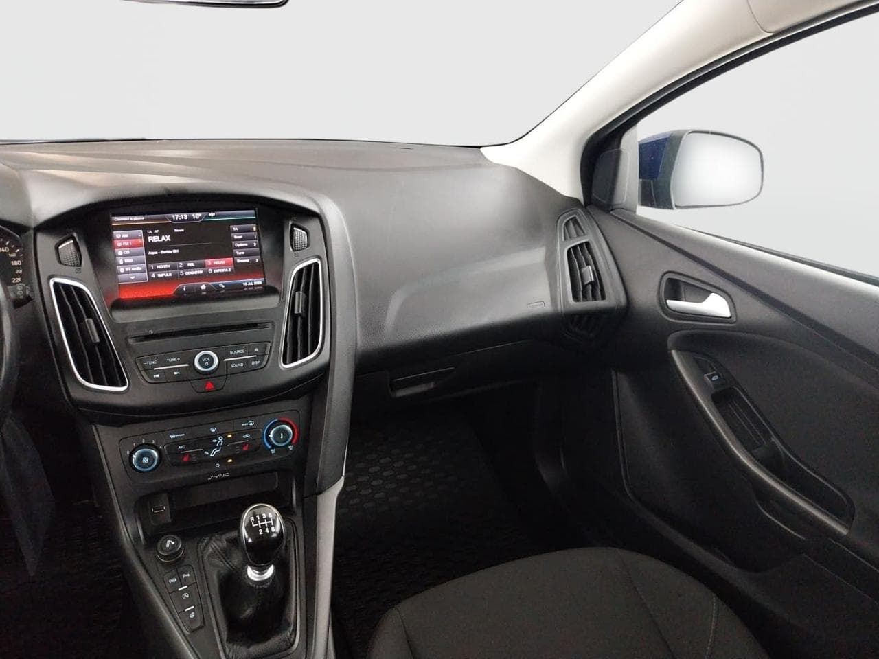 2015 Ford FOCUS - 11