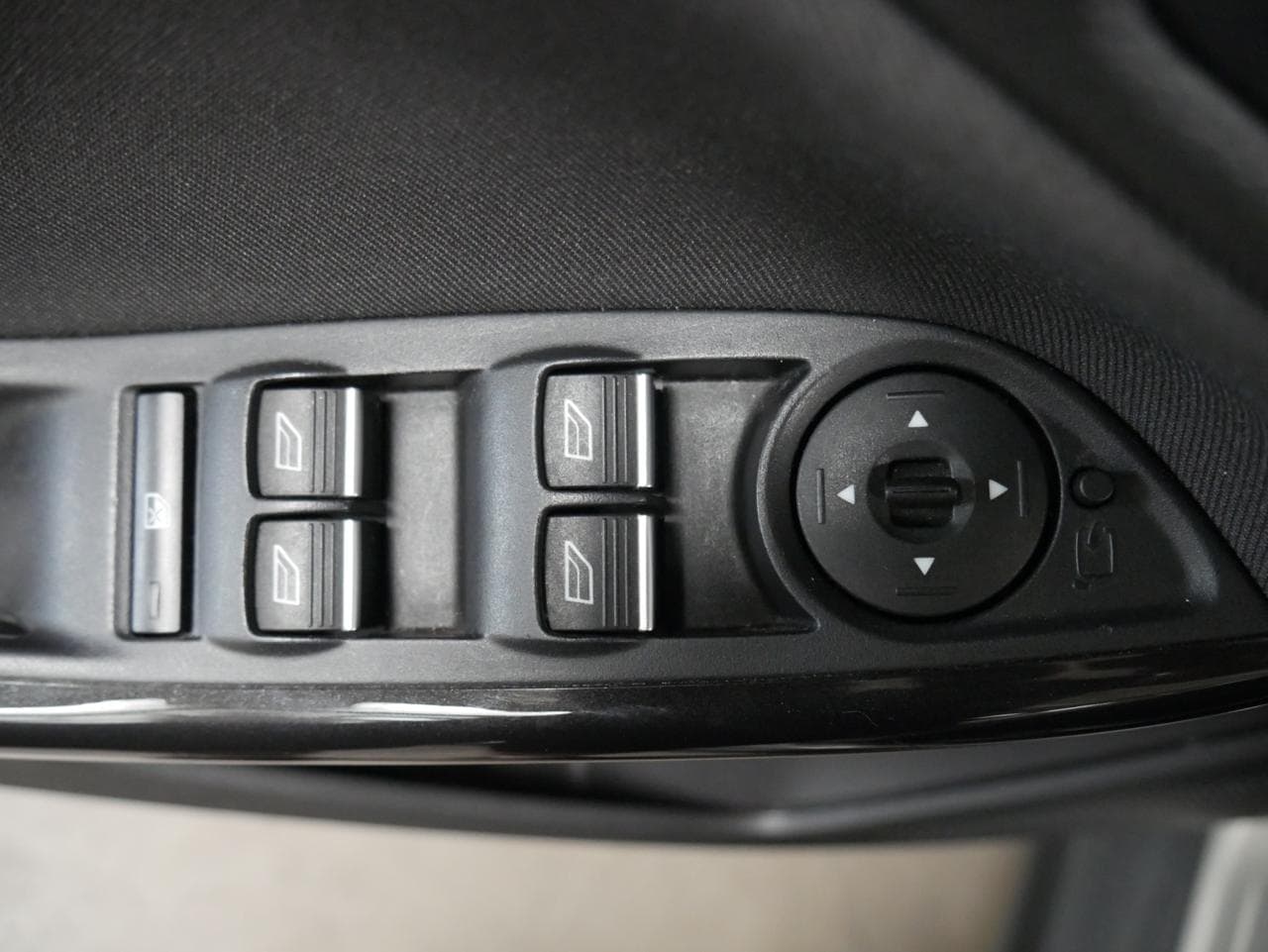 2017 Ford FOCUS - 17