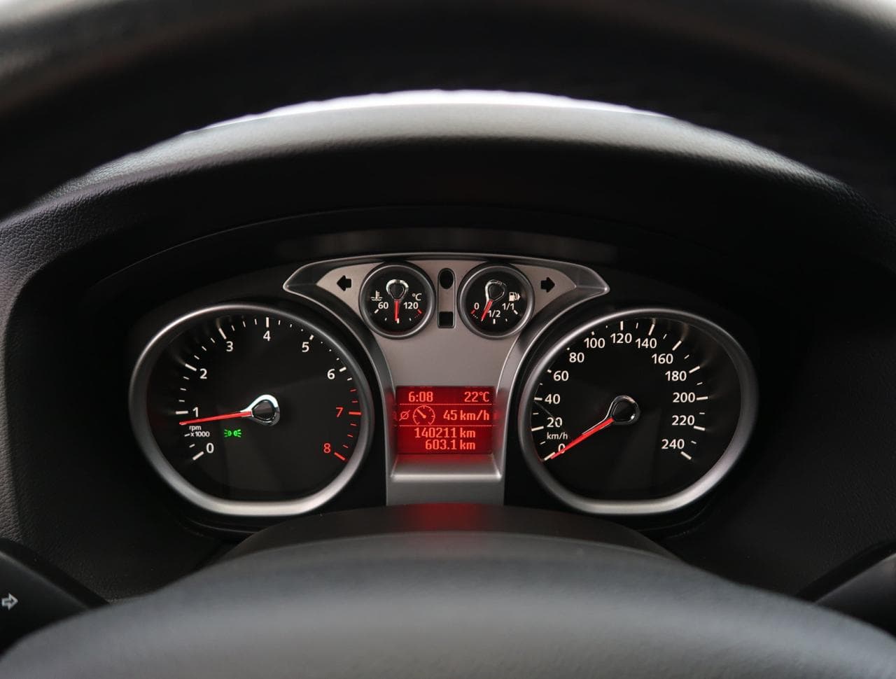 2009 Ford FOCUS - 17