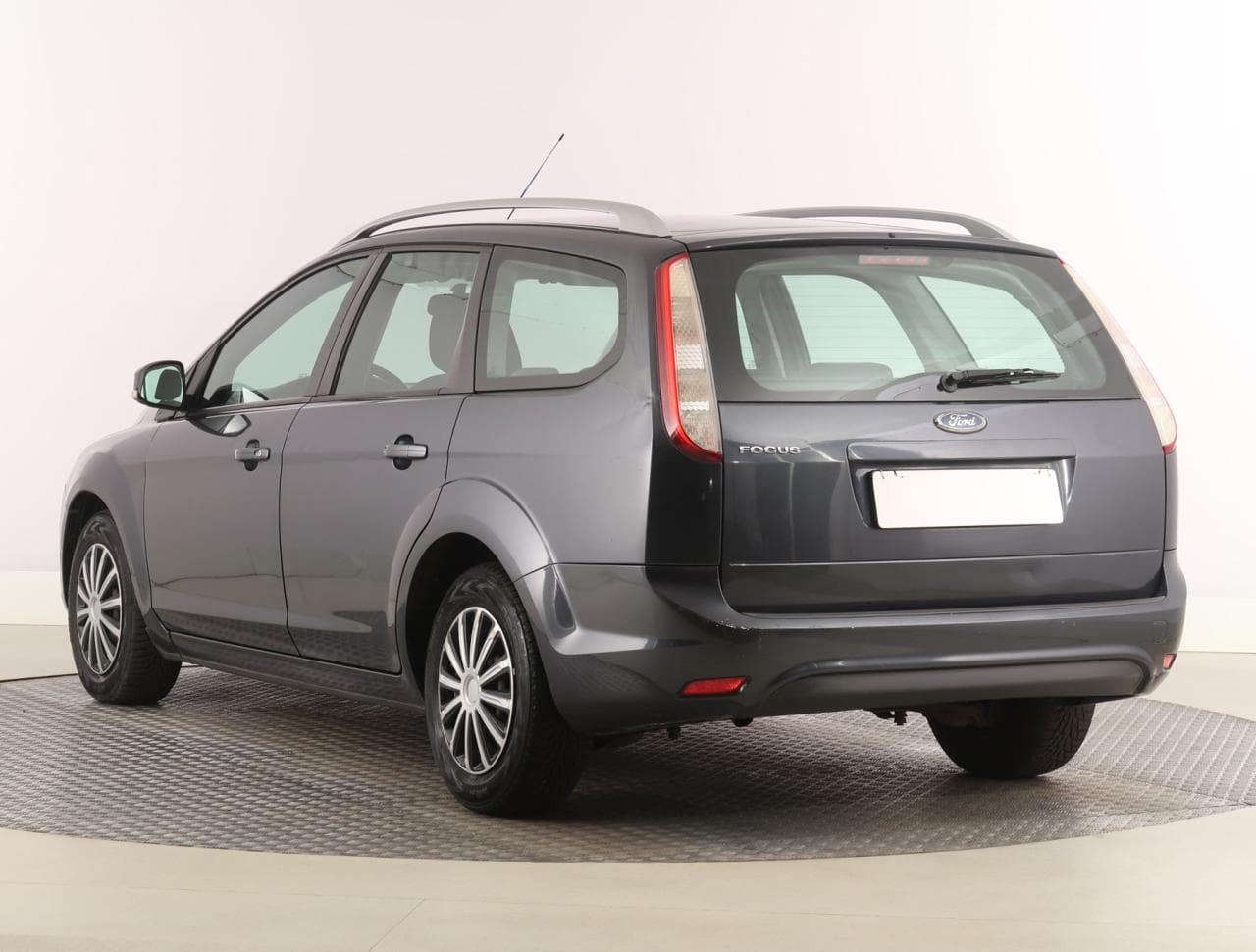 2009 Ford FOCUS - 5