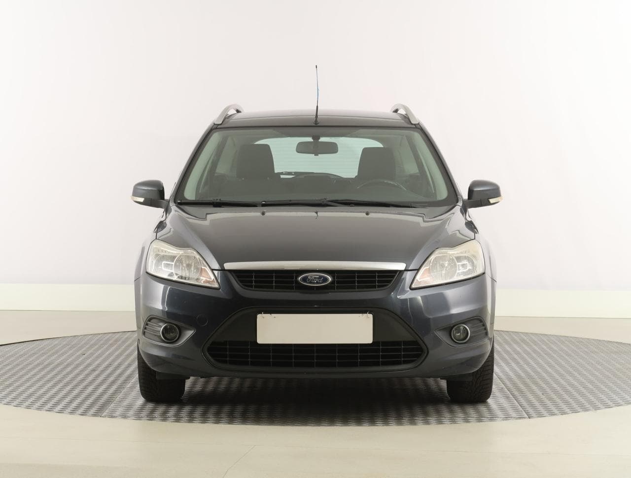 2009 Ford FOCUS - 2