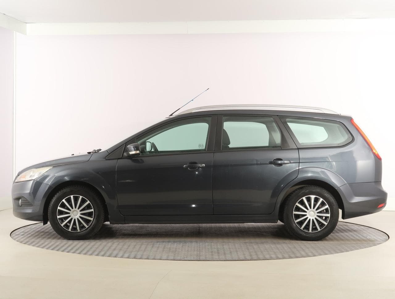 2009 Ford FOCUS - 4