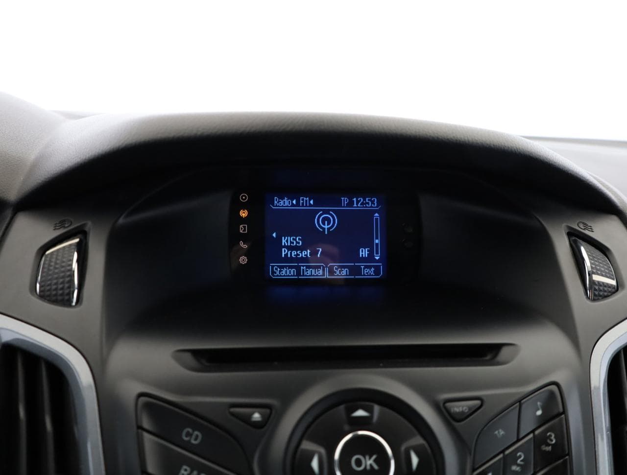 2011 Ford FOCUS - 18