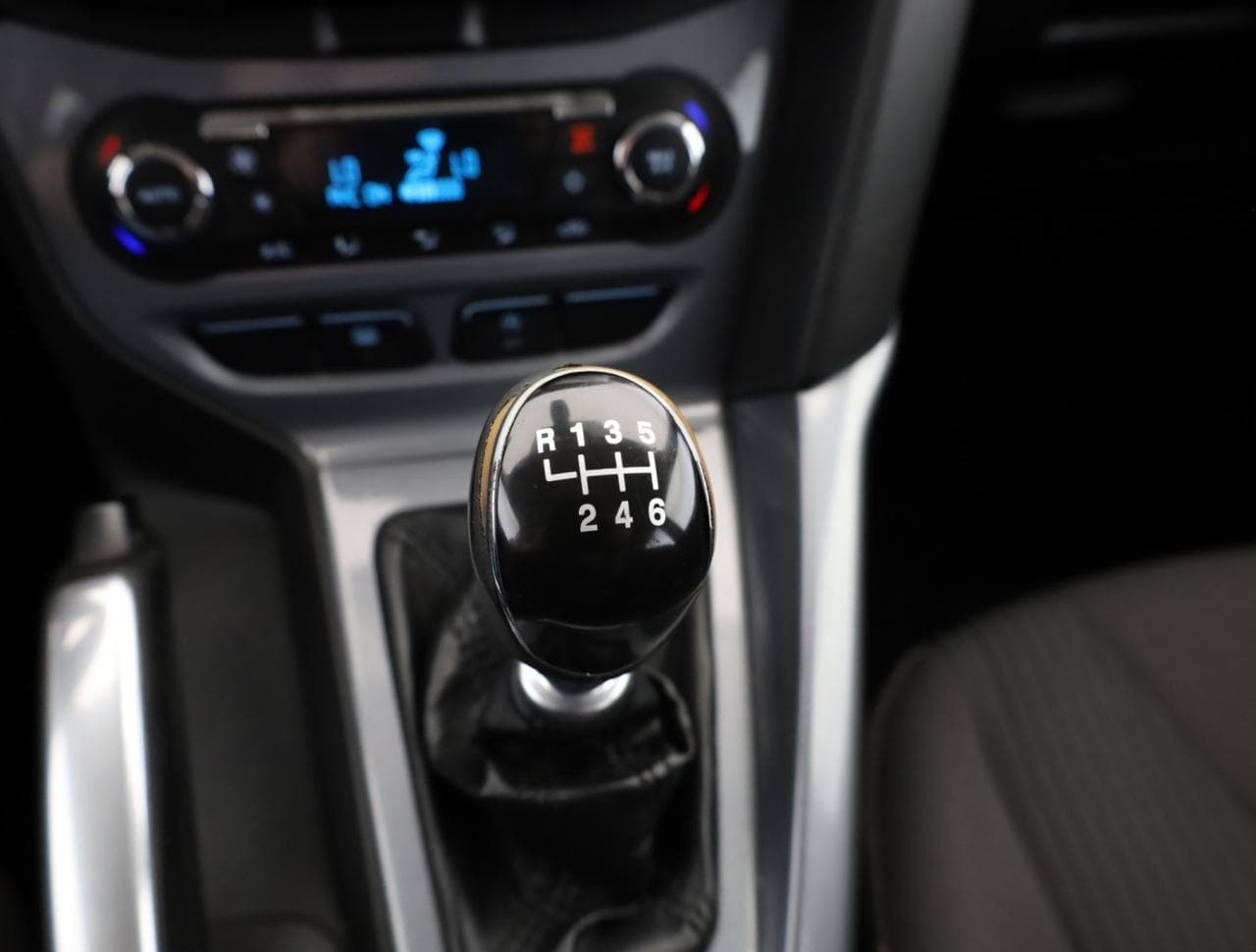 2011 Ford FOCUS - 19