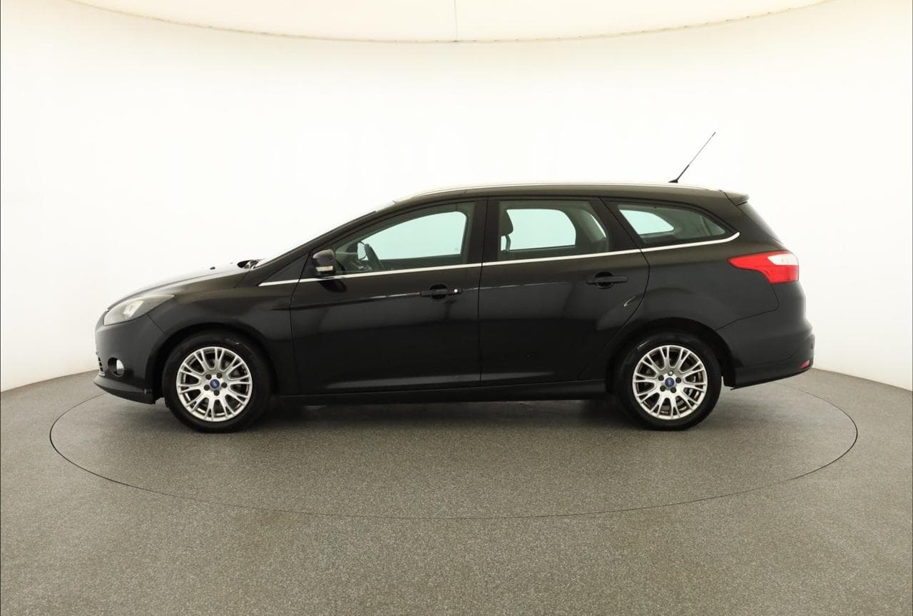 2011 Ford FOCUS - 4