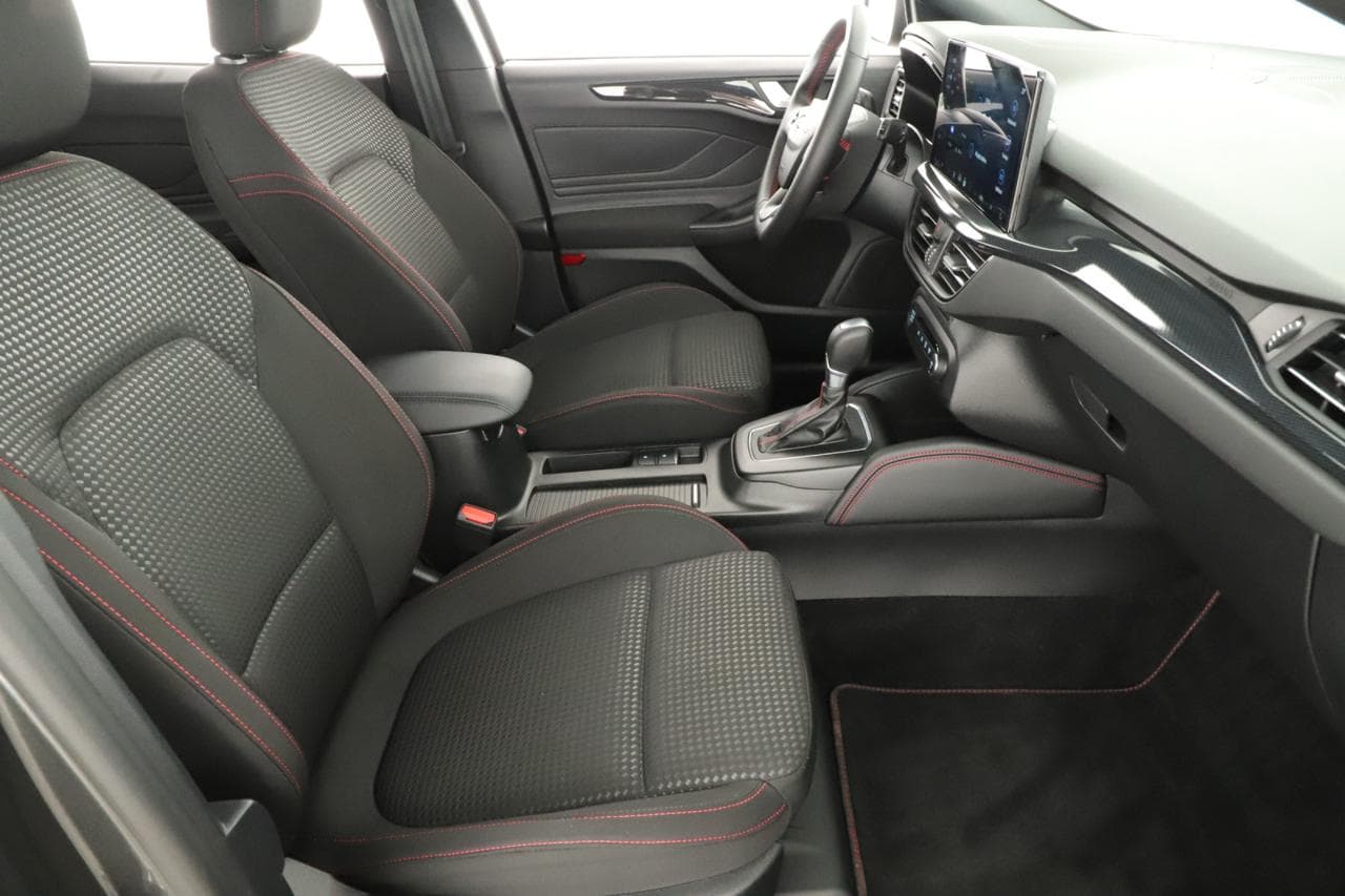 2024 Ford FOCUS - 11