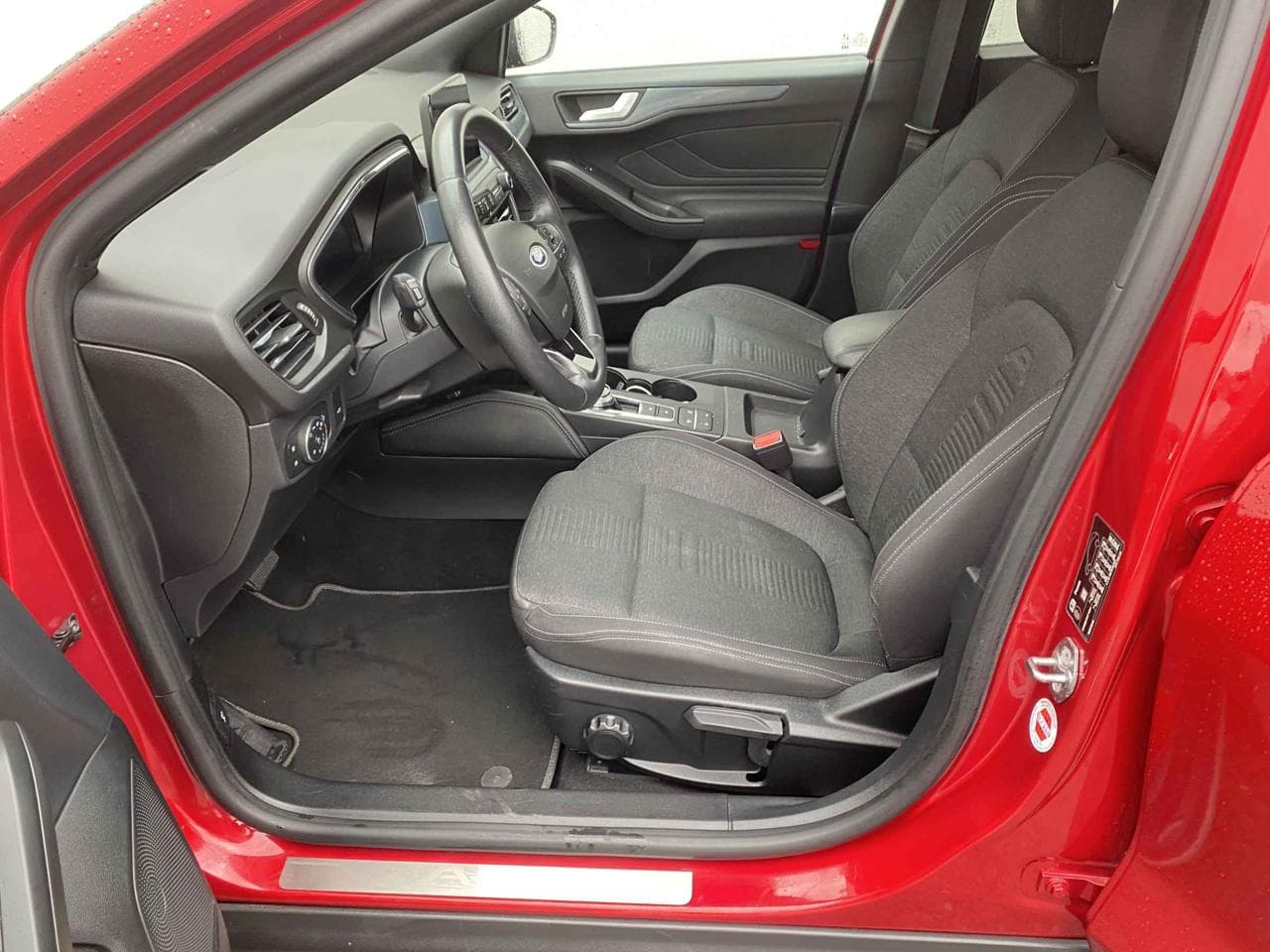 2021 Ford FOCUS - 9