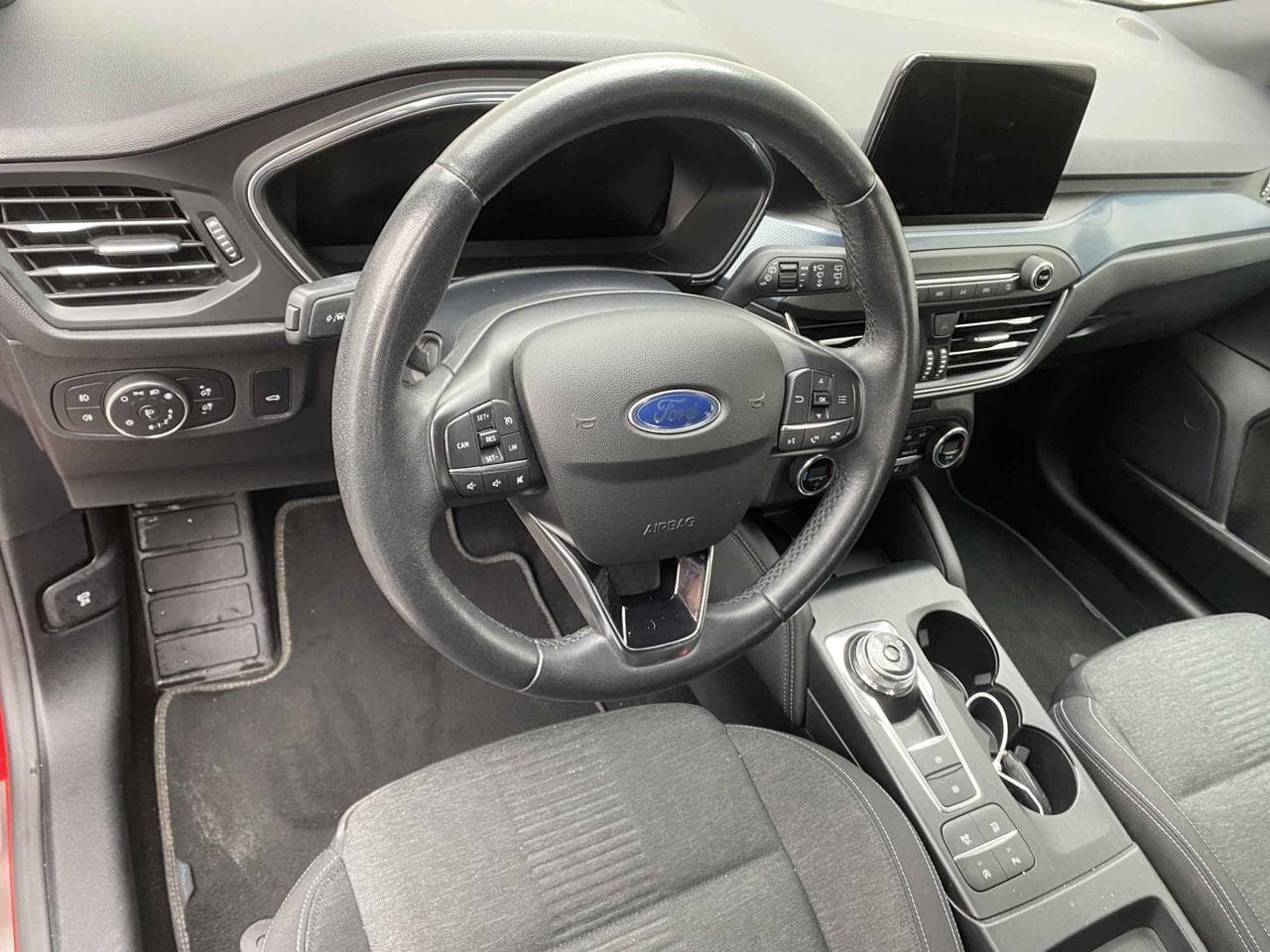 2021 Ford FOCUS - 12