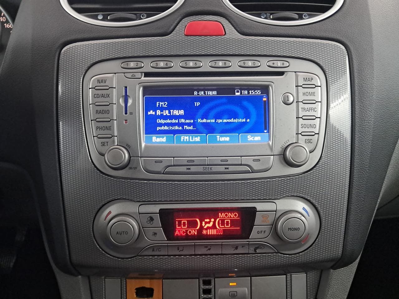 2008 Ford FOCUS - 18