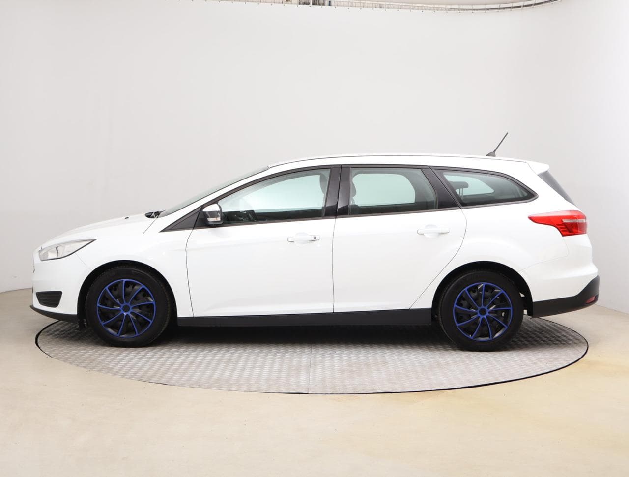 2017 Ford FOCUS - 4