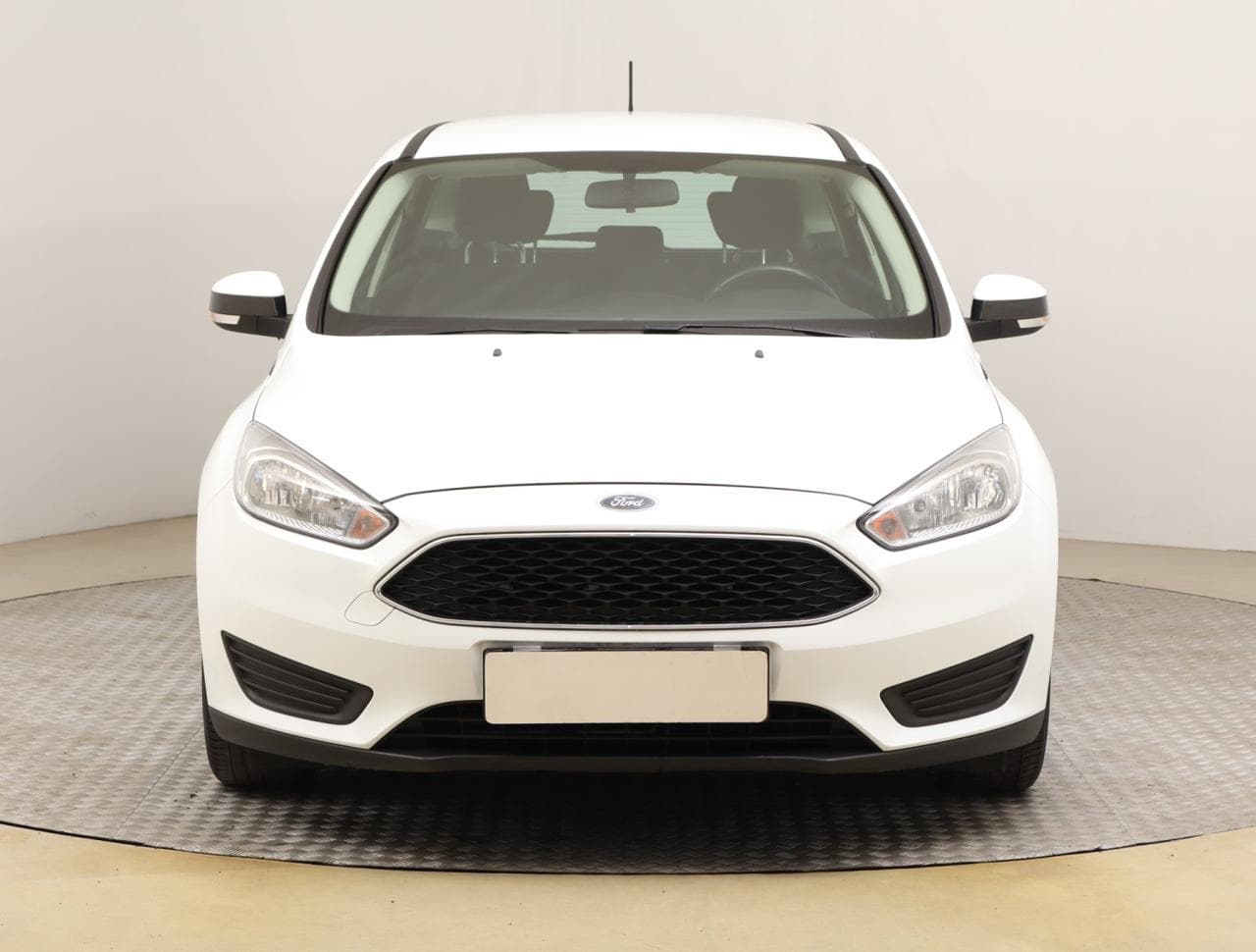 2017 Ford FOCUS - 2