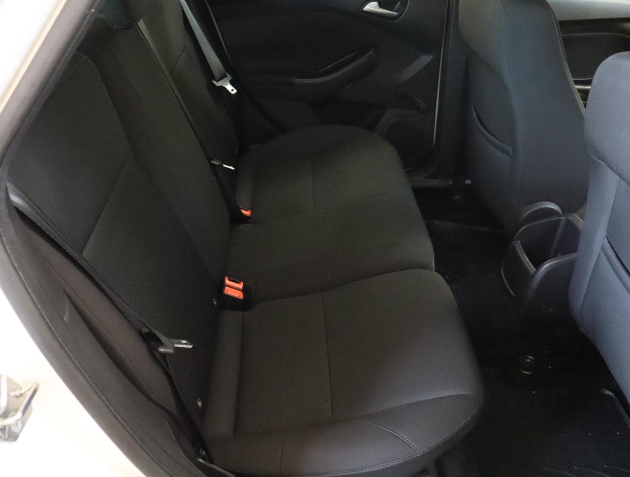 2017 Ford FOCUS - 13