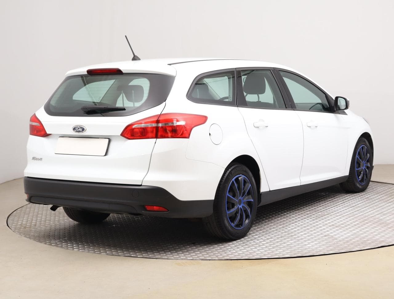 2017 Ford FOCUS - 7