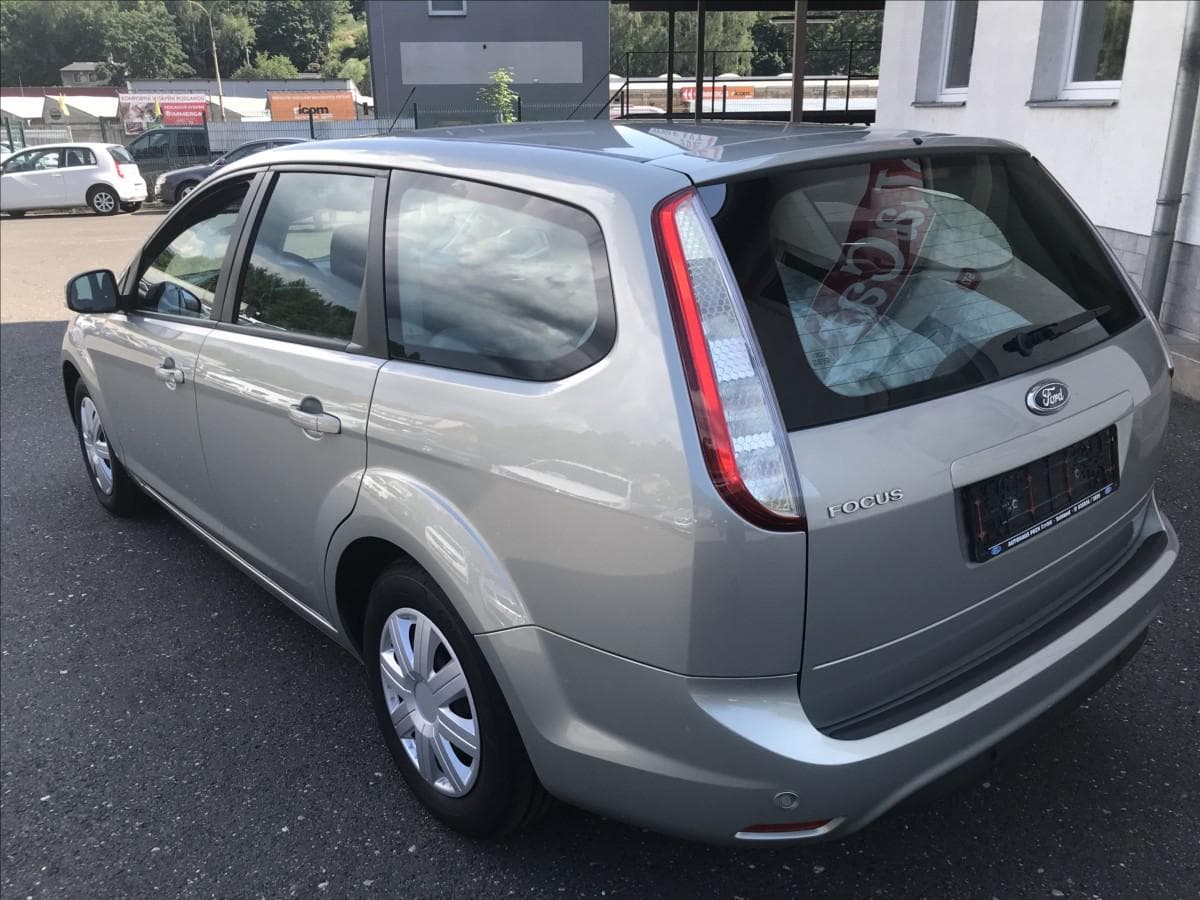 2009 Ford FOCUS - 6