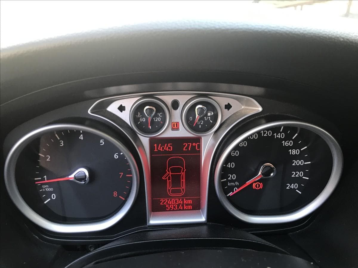 2009 Ford FOCUS - 11