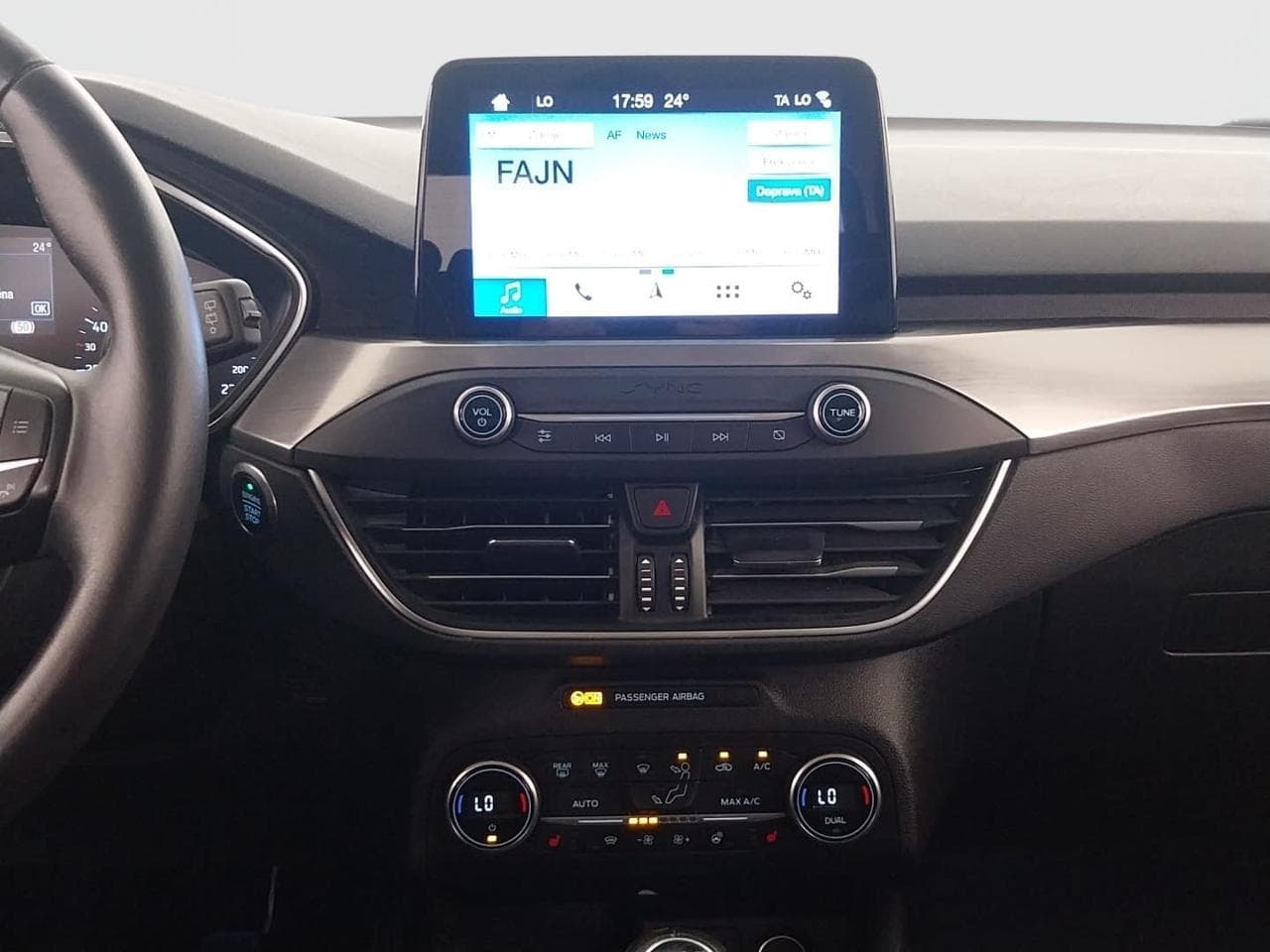 2018 Ford FOCUS - 18