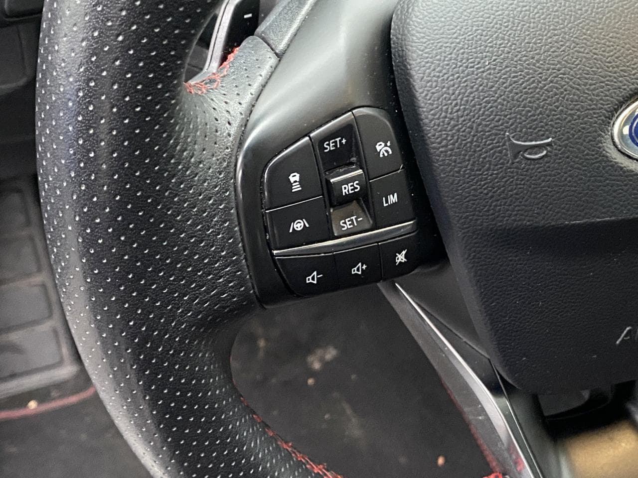 2018 Ford FOCUS - 13