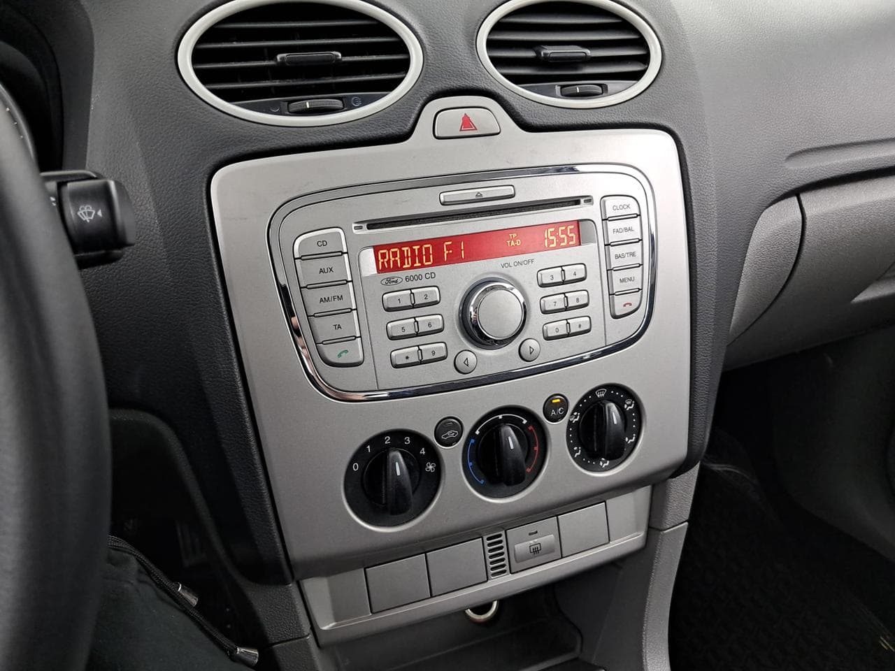 2008 Ford FOCUS - 18
