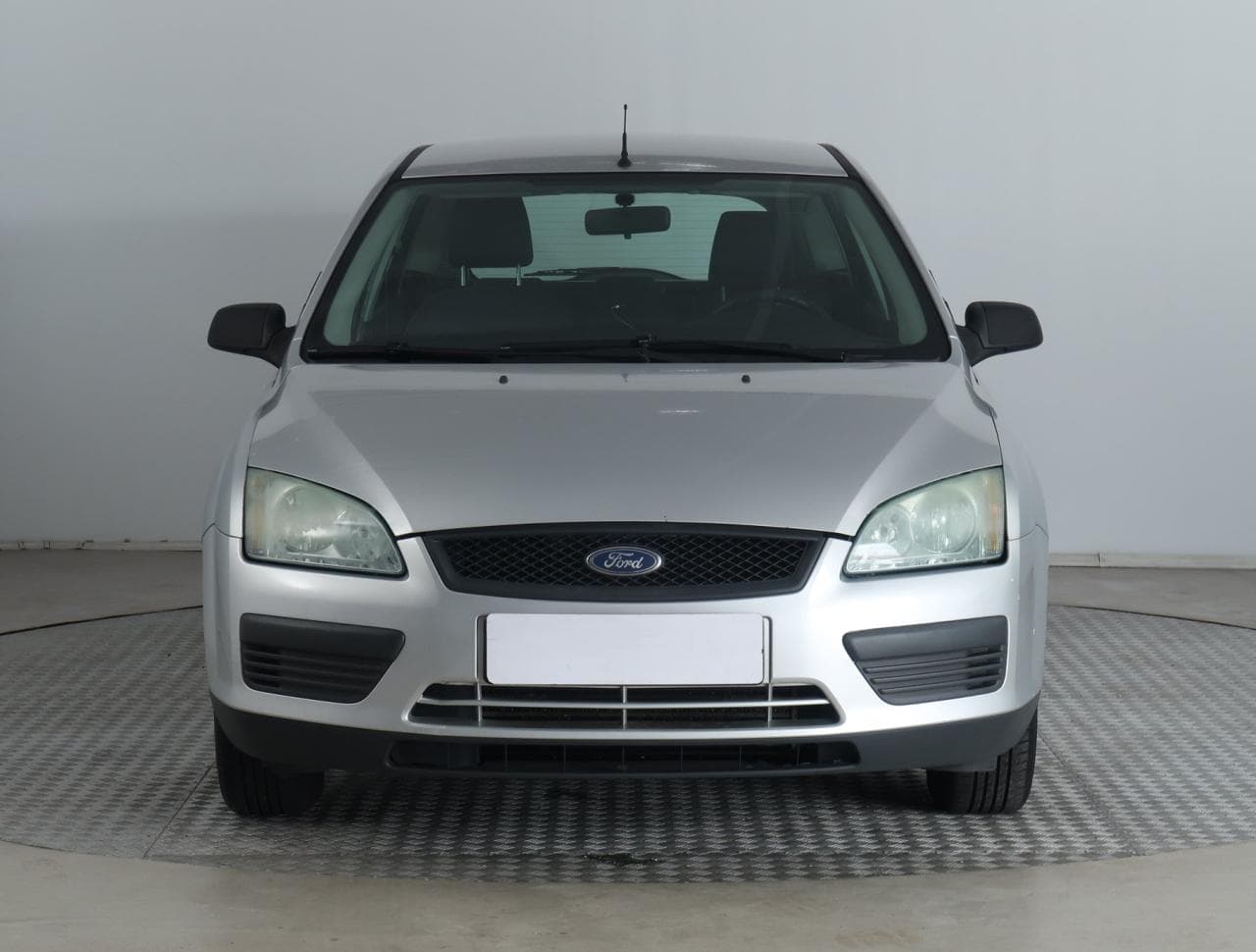 2005 Ford FOCUS - 2