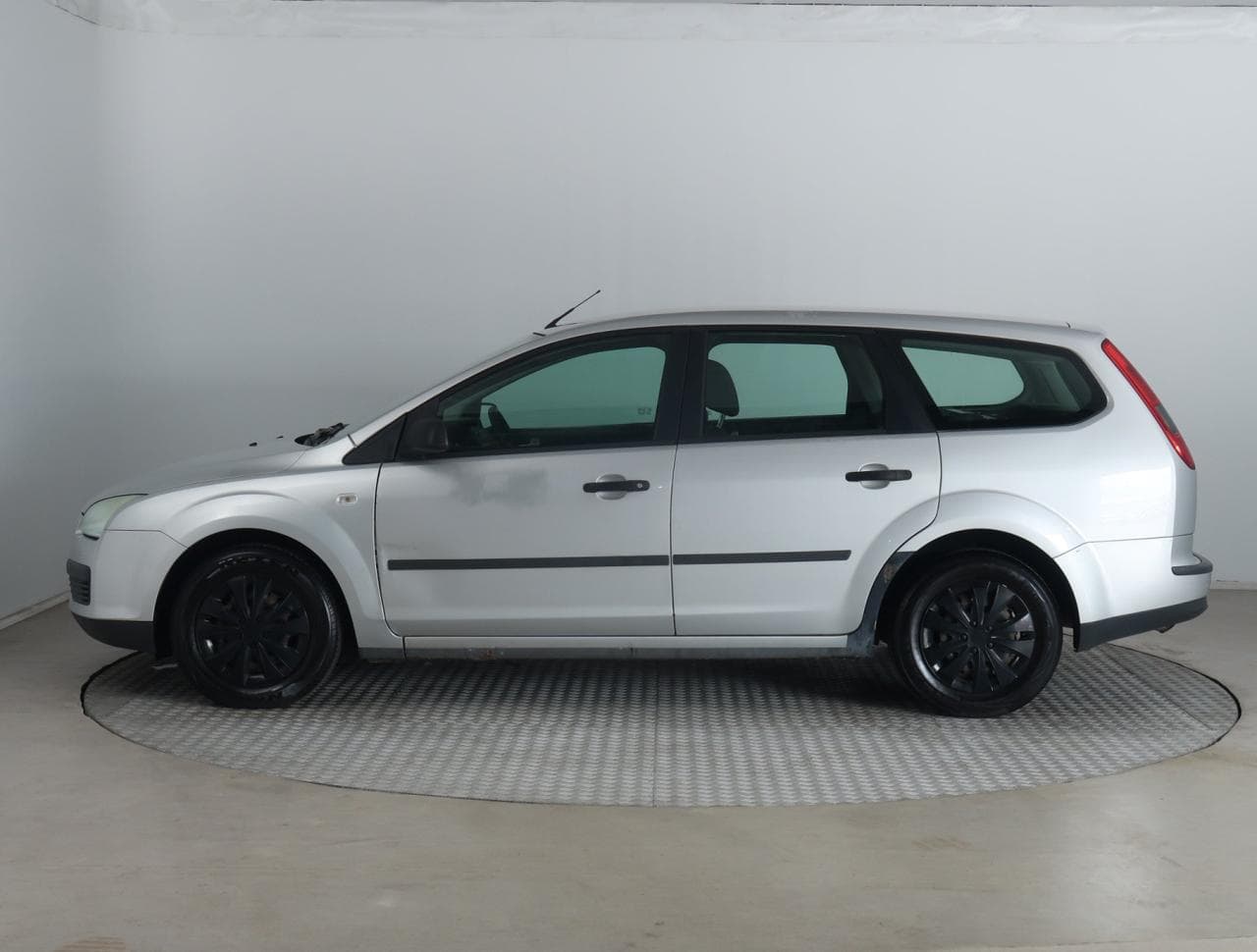 2005 Ford FOCUS - 4
