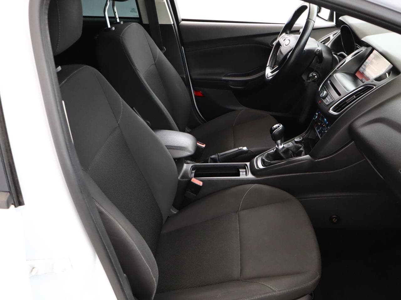 2015 Ford FOCUS - 10