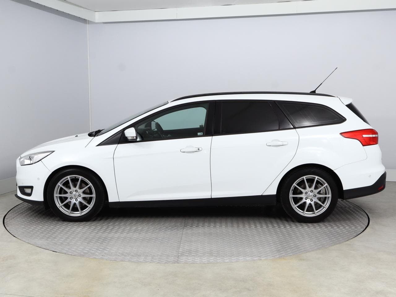 2015 Ford FOCUS - 4