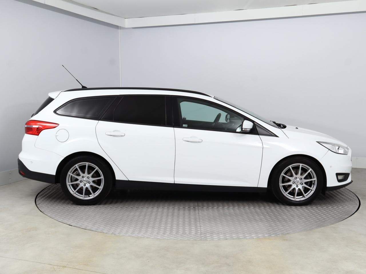 2015 Ford FOCUS - 8