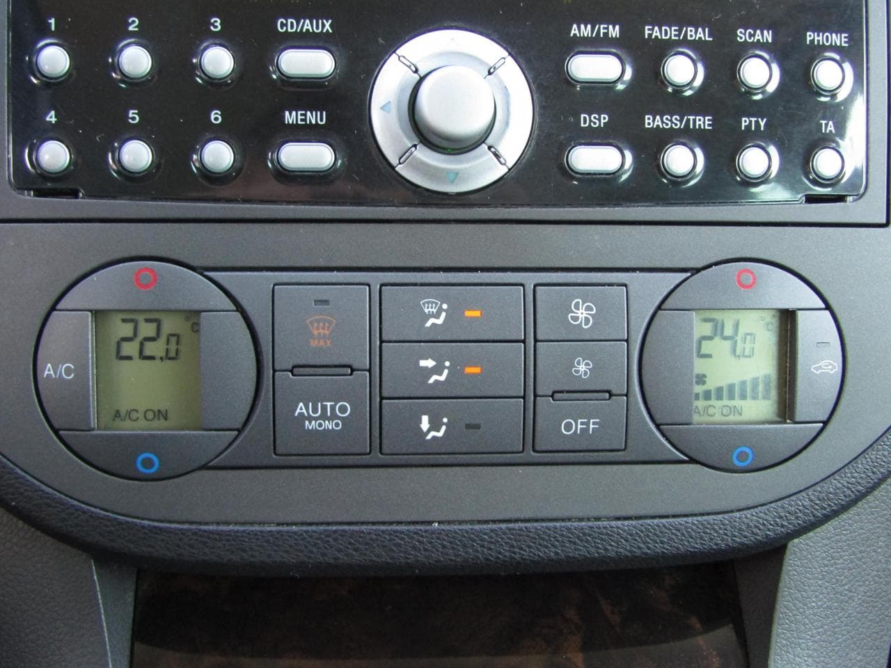 2007 Ford Focus - 15